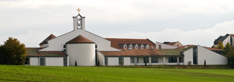 Emmauskirche von hinten